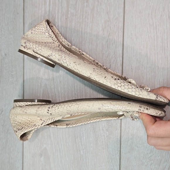 Vionic Women Callisto Embs snake Loafer Slip on shoes sz 7 - Picture 10 of 13